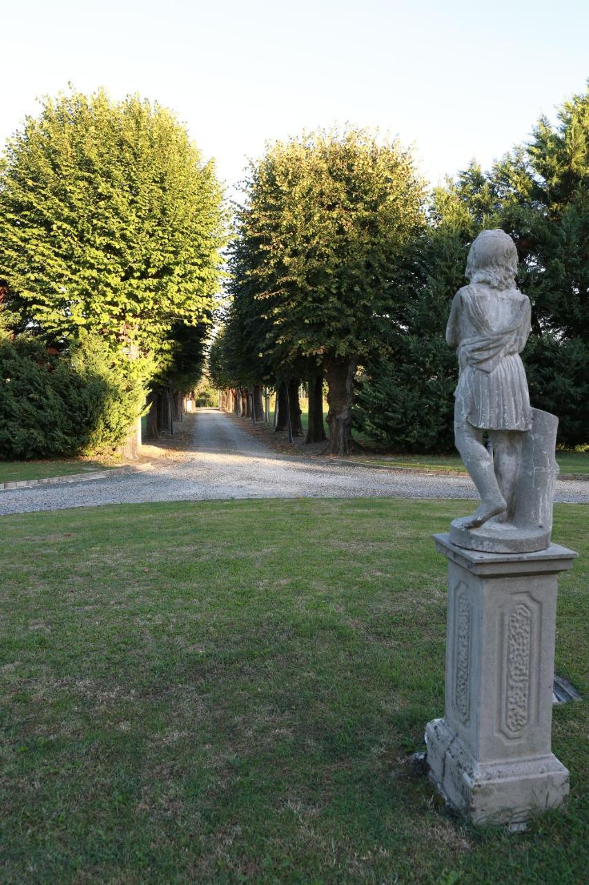 Villa Meli Lupi - Residenze Temporanee Parma Exterior foto