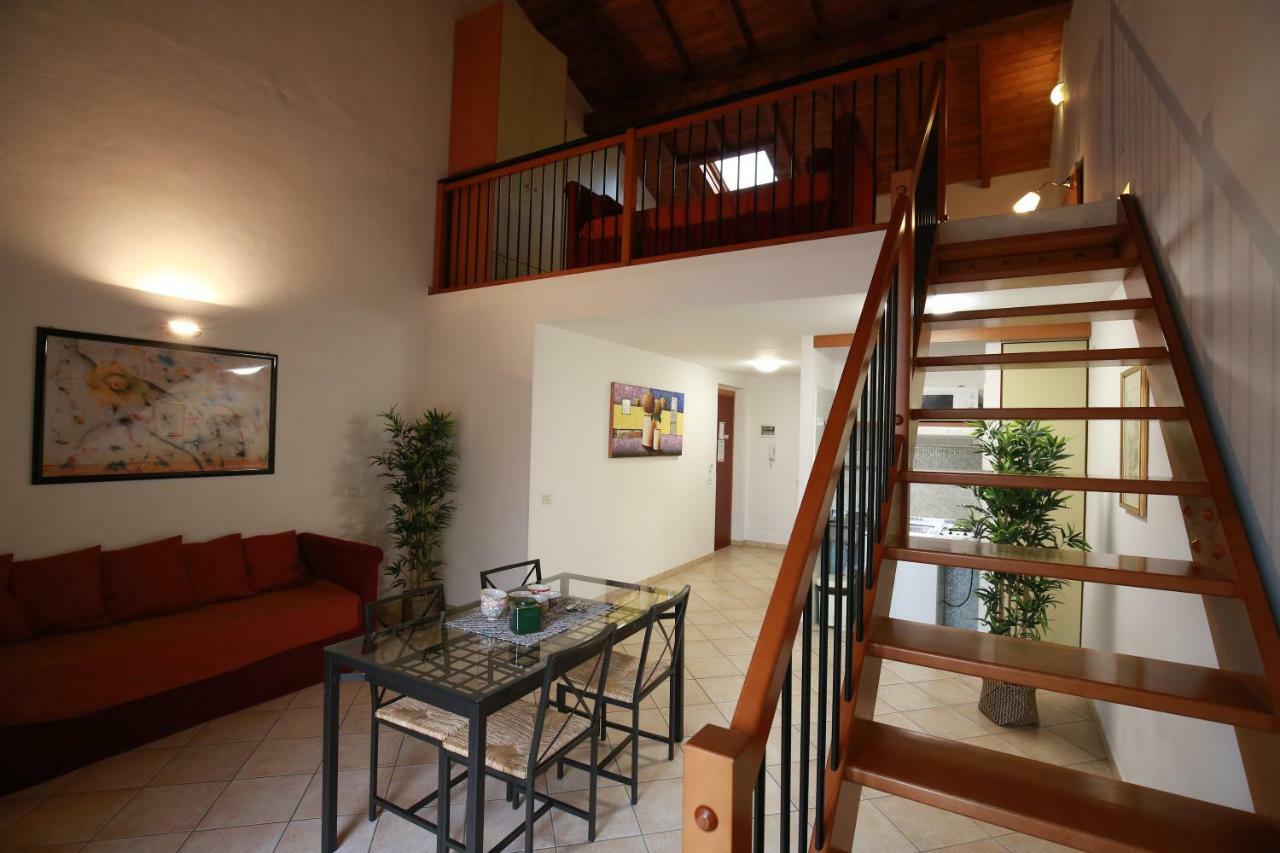 Villa Meli Lupi - Residenze Temporanee Parma Exterior foto
